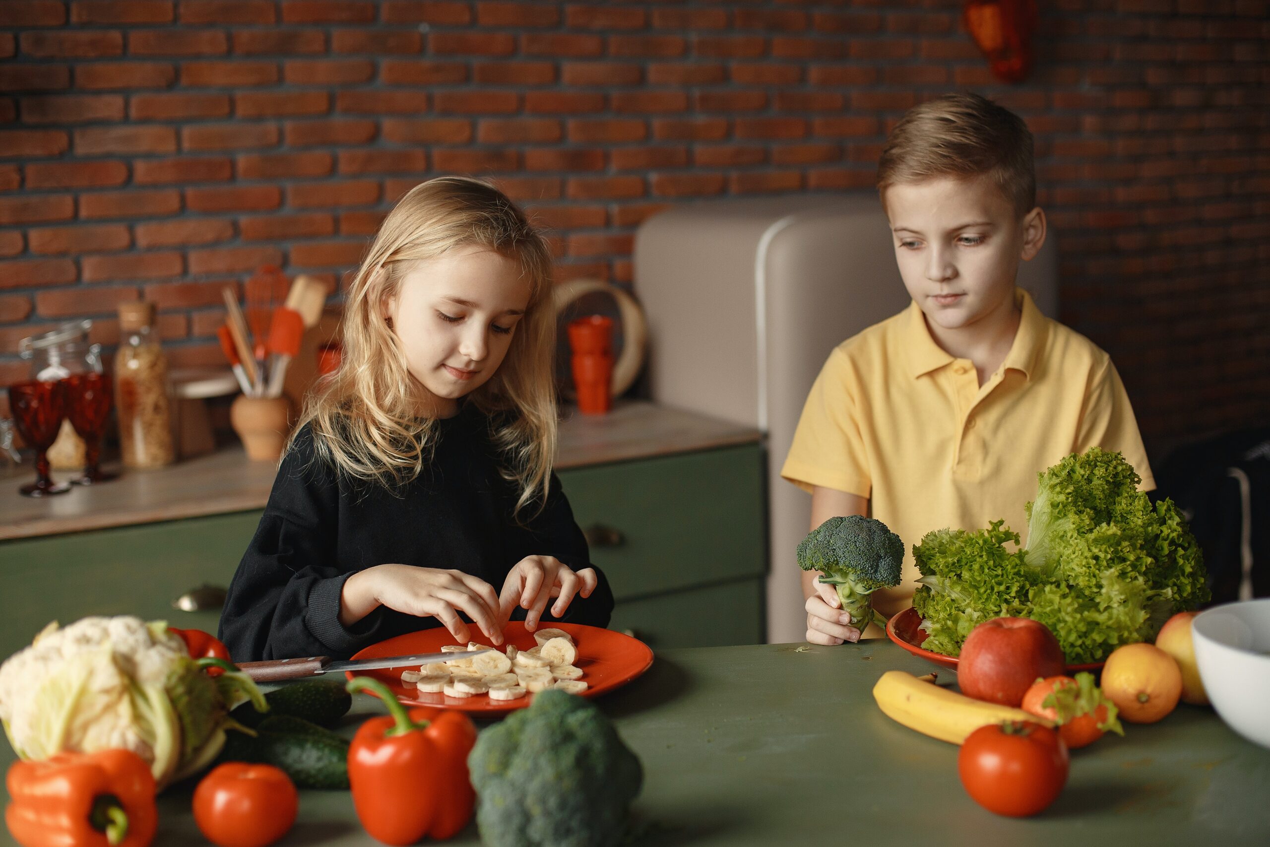 Read more about the article 4 Tips To Get Your Kids To Eat Healthy Herbs