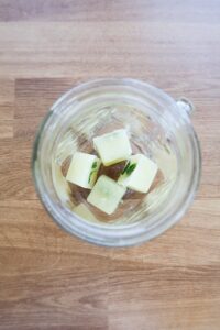 Read more about the article Anti-Inflammatory Ice Cubes – Beauty Bites