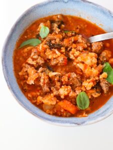 Read more about the article Mediterranean Ground Beef and Cauliflower Soup