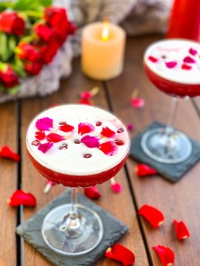 Read more about the article The All-Time Best Galentine’s and Valentine’s Day Cocktails – Best Day of the Week